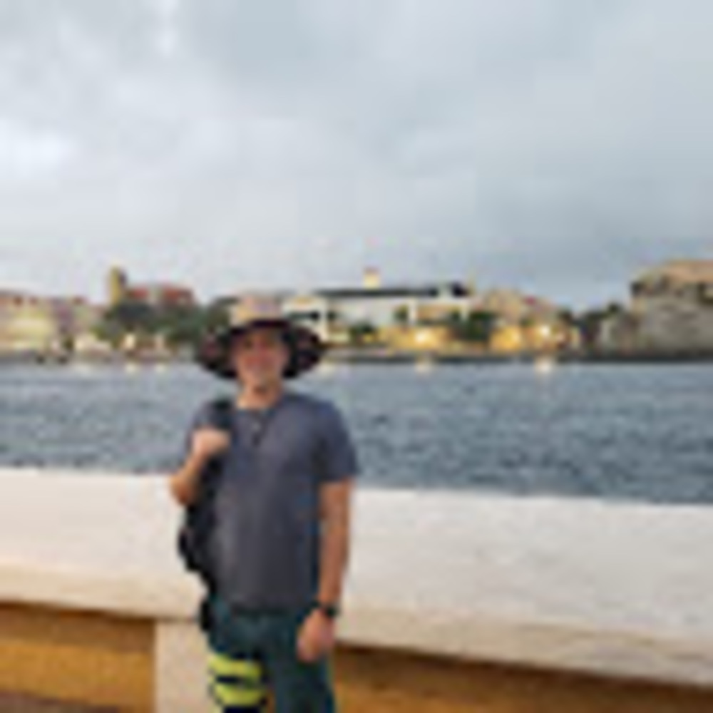 Meet your Posher, James